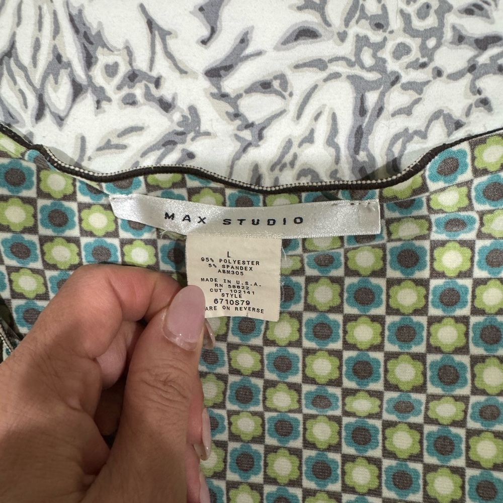 Max Studio Geometric Print green and teal Sleeveless Top size L - Picture 7 of 9
